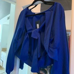 Wrap around tie navy crop top